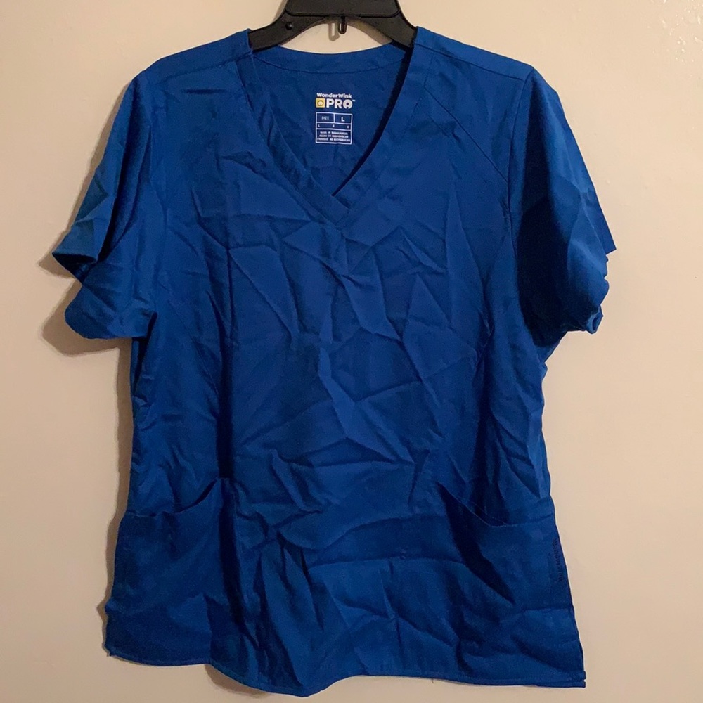 NWT WonderWink Scrub Top